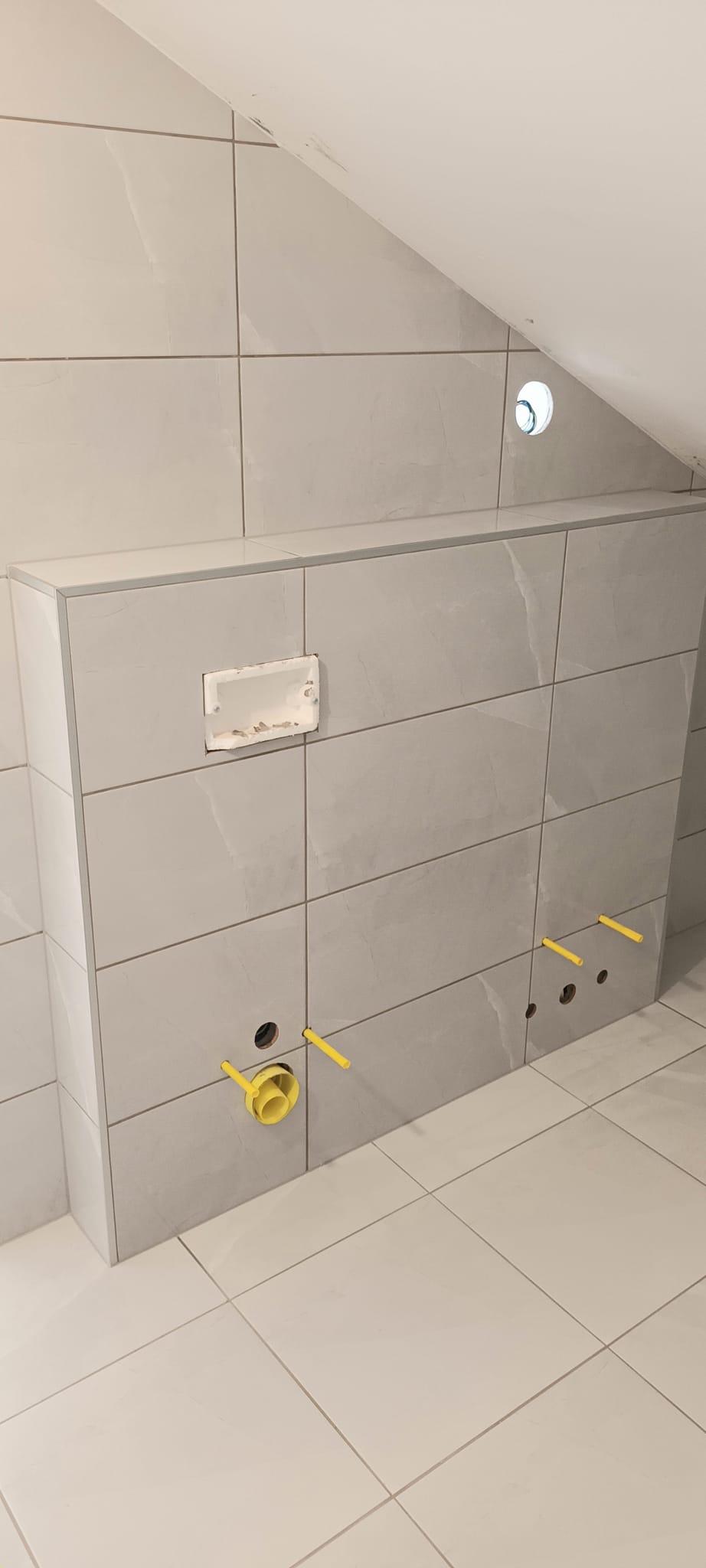Uredno položene pločice – Juričić